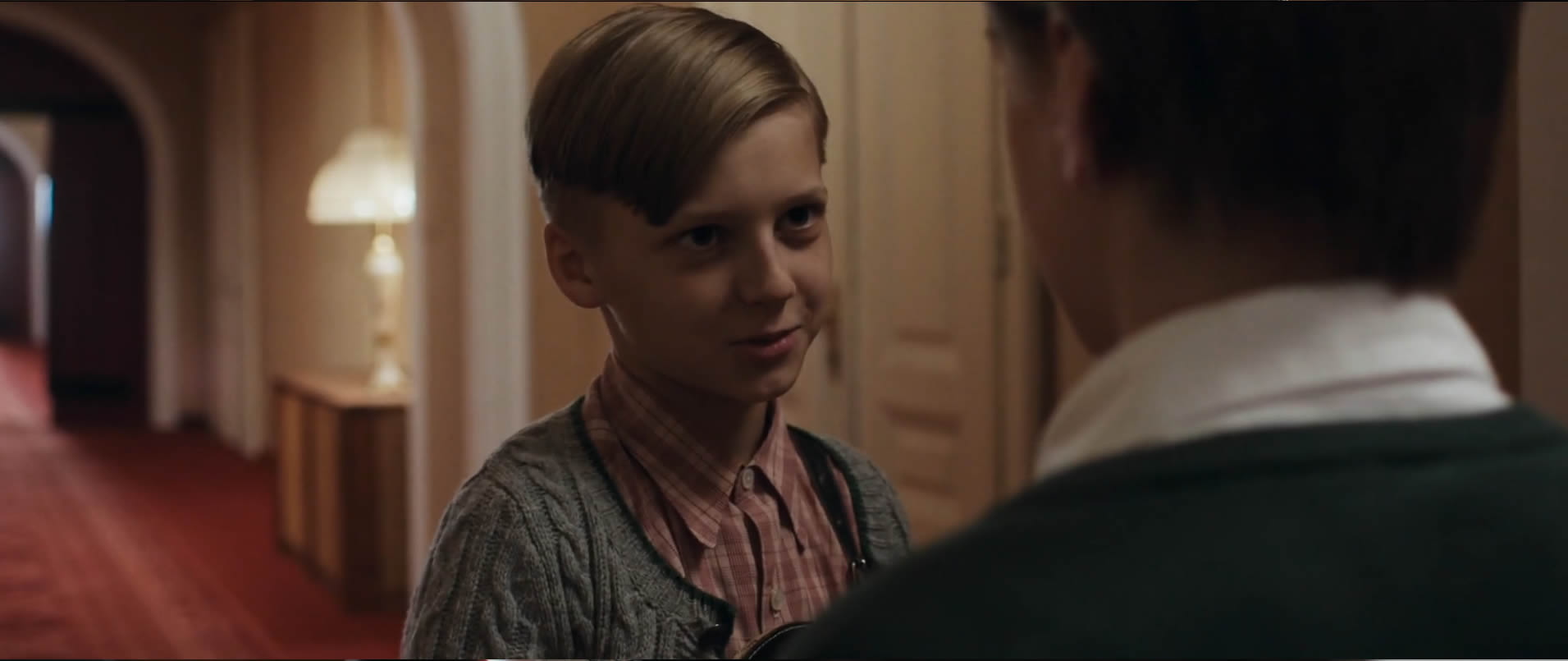 Heinrich beobachtet Bruno und bedroht Karli